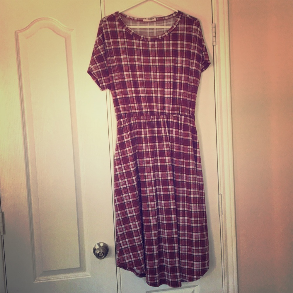 Plaid red and white three quarter length dress